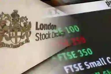 Loader Update Indeks FTSE Maret 2024: Saham Mana yang Keluar dan Masuk?